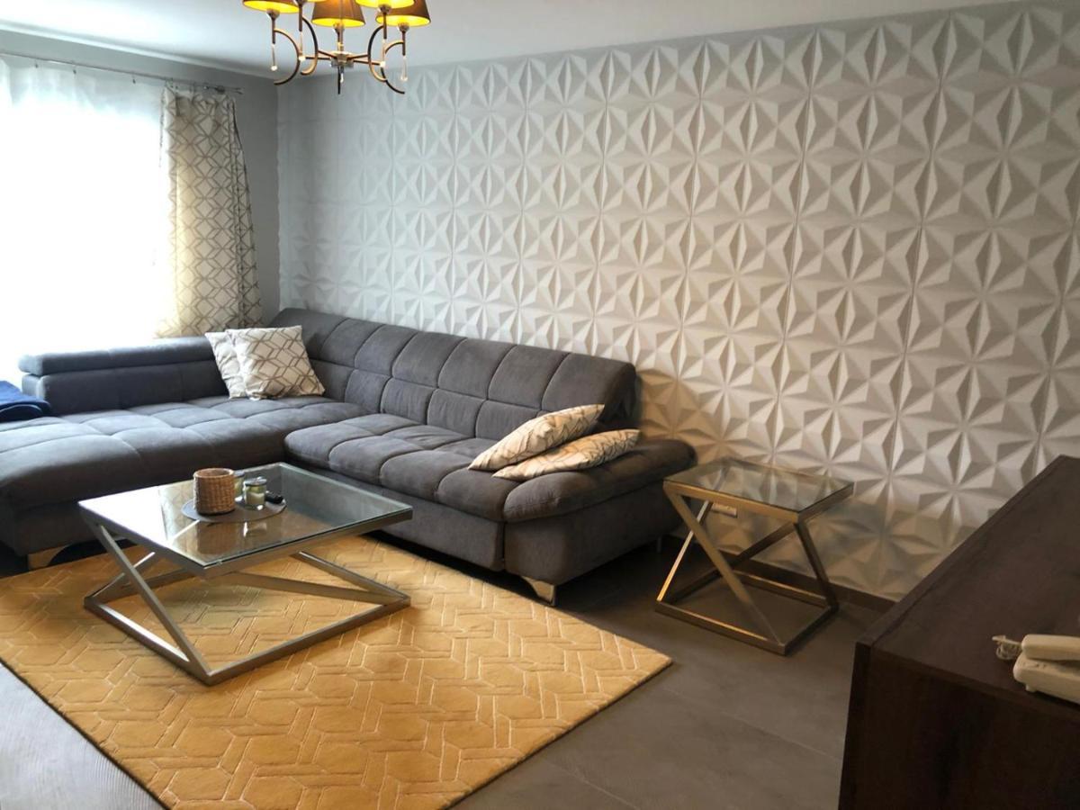 Page1 Ultracentral Apartament Targoviste Extérieur photo