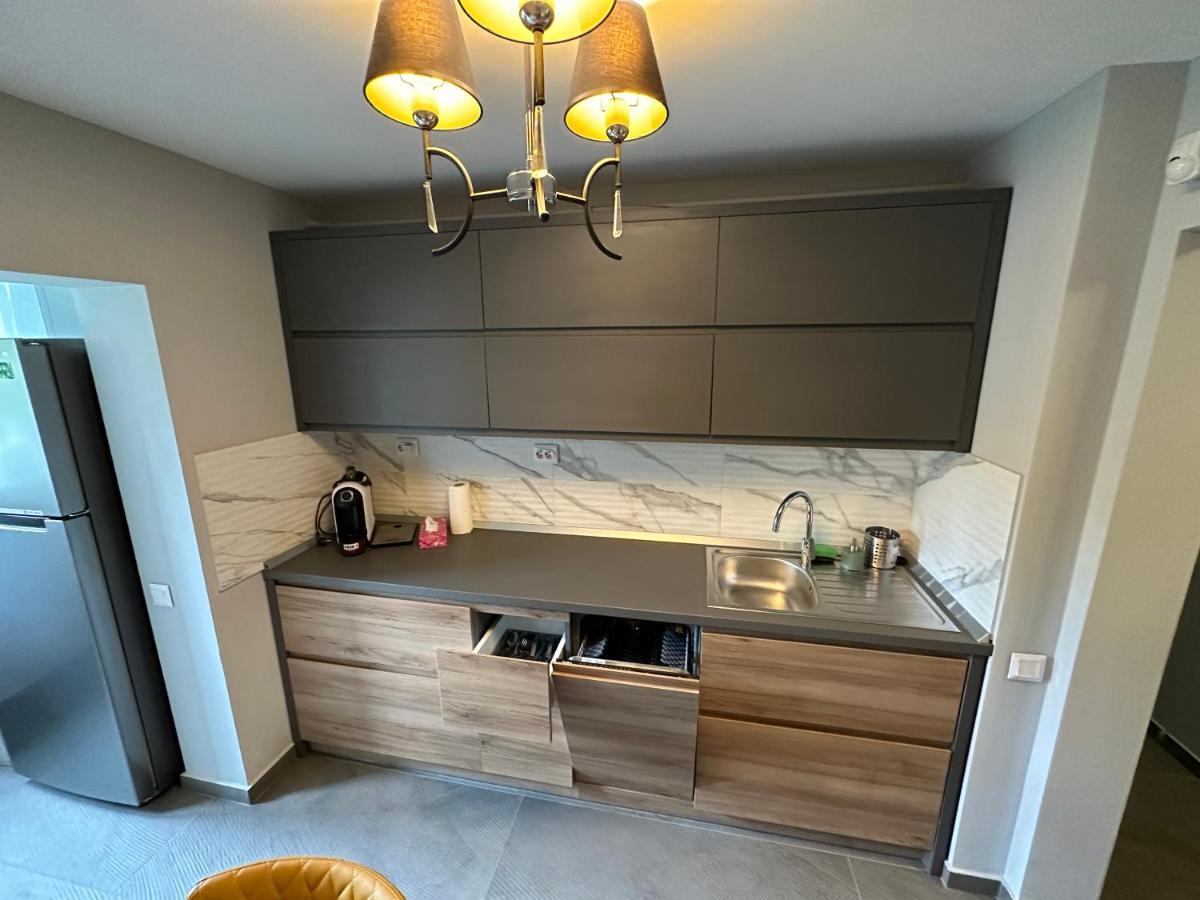 Page1 Ultracentral Apartament Targoviste Extérieur photo